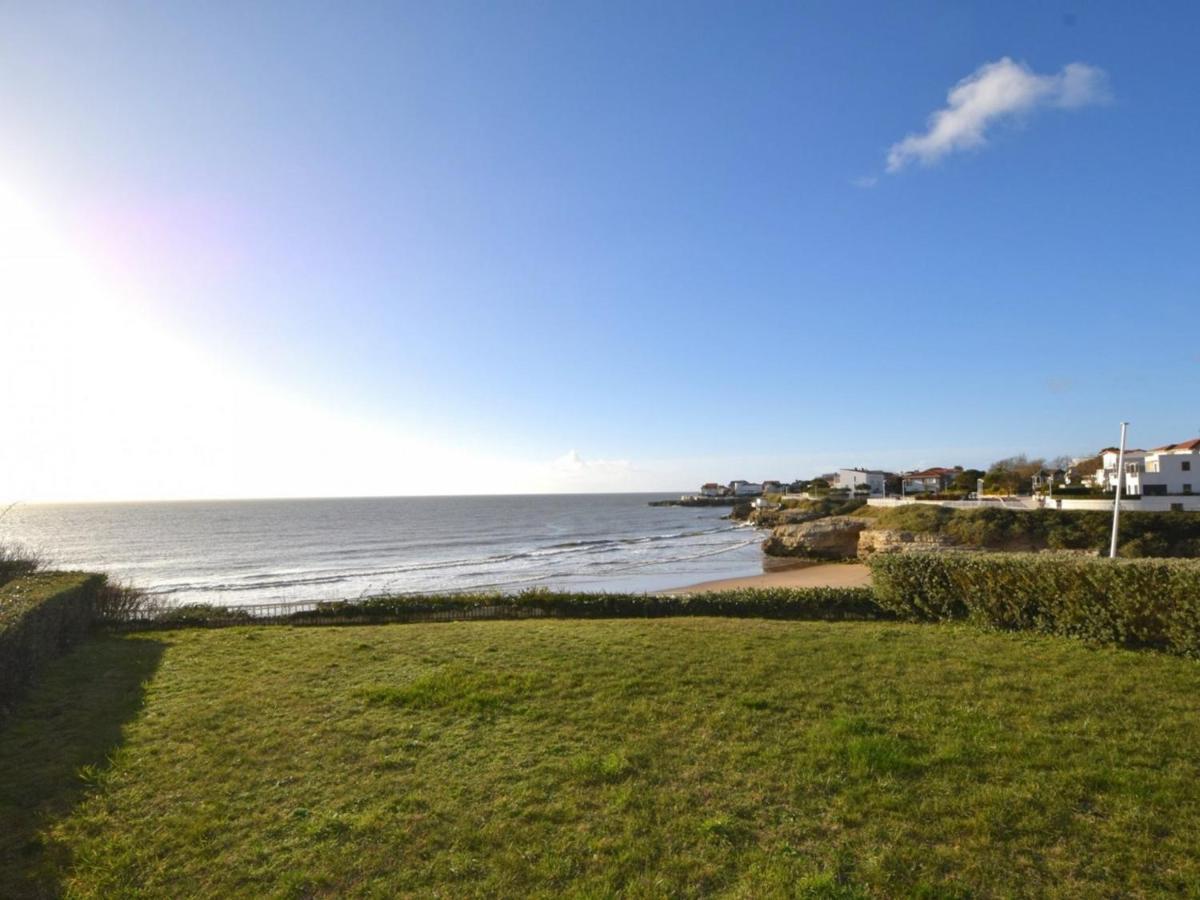Spacieux 95m2 Au Pied De La Avec Jardin Et Parking - Fr-1-494-70 Apartment *